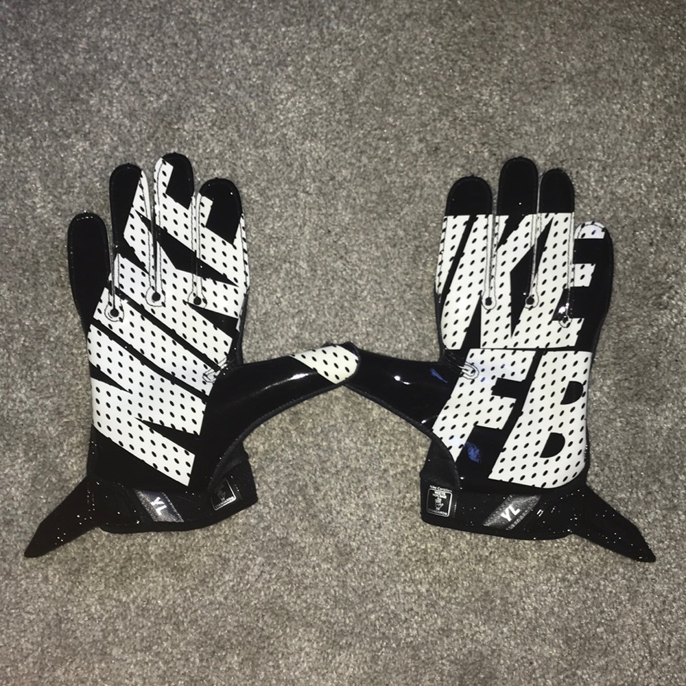 Nike football gloves